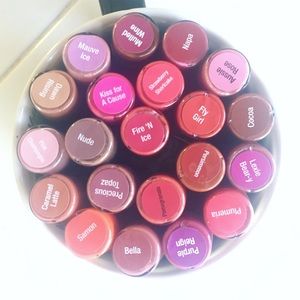 Meet your Posher, Ana